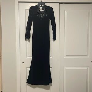 Lulu’s Black Lace Maxi Dress